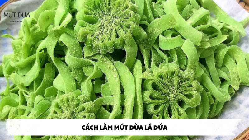 cách làm mứt dừa lá dứa